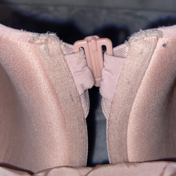 Victoria's Secret Uplift Demi Bra 36DDD Front Closure Logo Strap Nude Beige - Picture 8 of 10